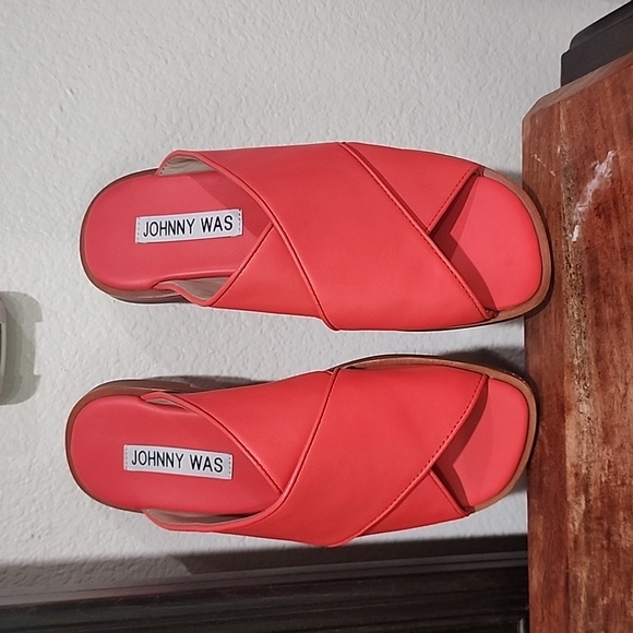 NWOT TAG Johnny Was Sandals size 7 - Picture 1 of 5